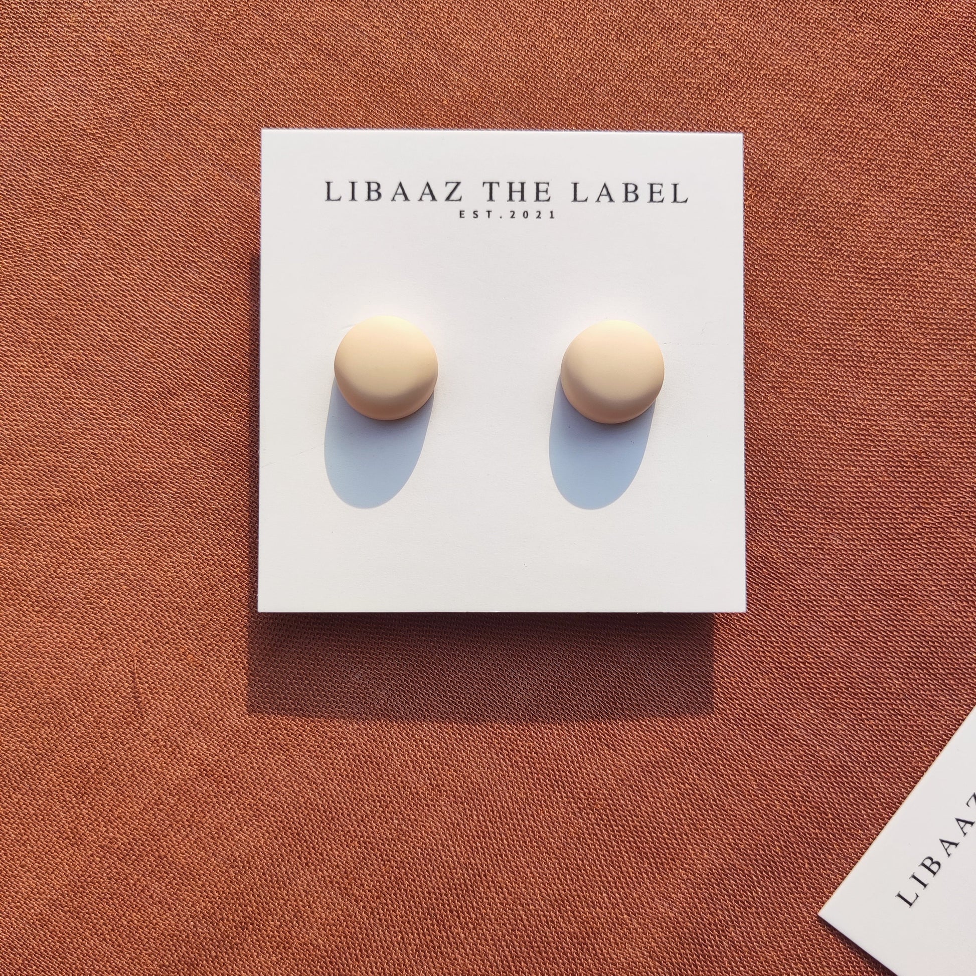 Pearl White Hijab Magnet (2 Pairs)