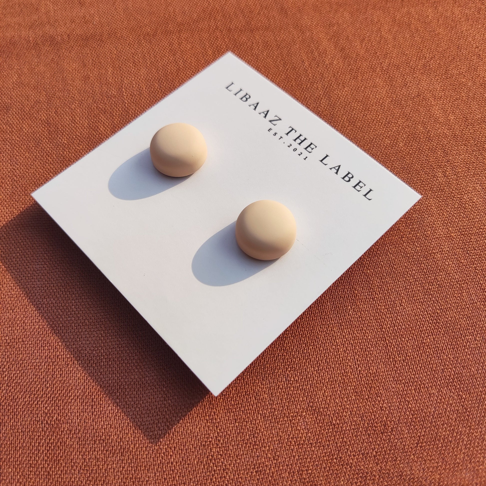 Pearl White Hijab Magnet (2 Pairs)